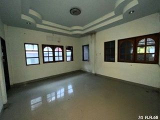 Продажа 1 кровать дом в Khiri Rat Nikhom, Сураттани