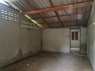 Продажа 1 кровать дом в Khiri Rat Nikhom, Сураттани