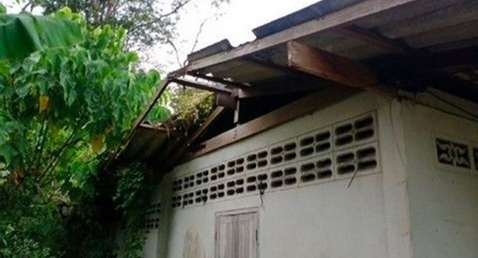 出售 1 卧室 独立屋 在 Khiri Rat Nikhom, 素叻