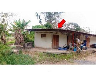 Продажа 1 кровать дом в Khiri Rat Nikhom, Сураттани