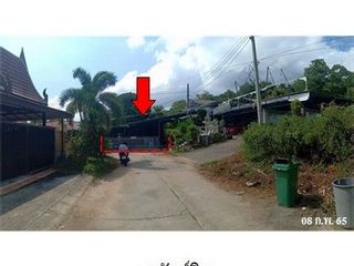 Продажа 1 кровать дом в Khiri Rat Nikhom, Сураттани