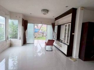 Продажа 1 кровать дом в Khiri Rat Nikhom, Сураттани