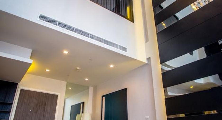 Condo en alquiler de 3 habitaciones en Khlong San, Bangkok