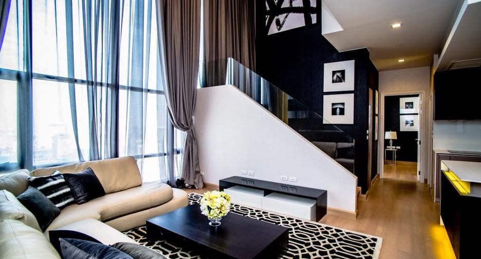 Condo en alquiler de 3 habitaciones en Khlong San, Bangkok