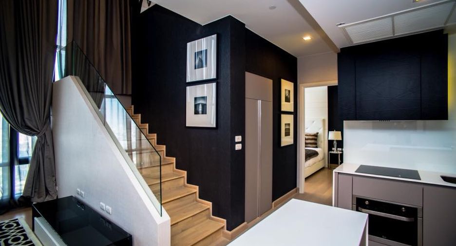 Condo en alquiler de 3 habitaciones en Khlong San, Bangkok