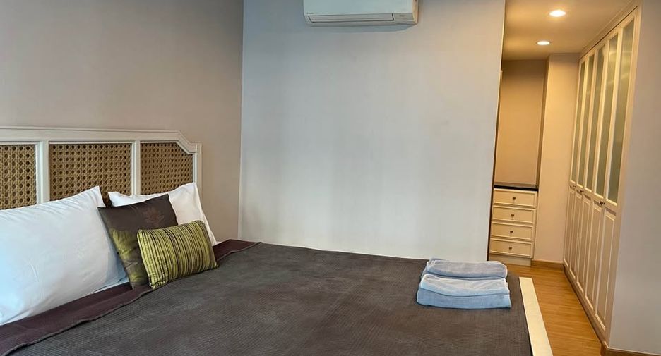 À louer 2 chambres condo à Pathum Wan, Bangkok