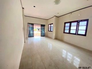 Продажа 3 спальни дом в Khiri Rat Nikhom, Сураттани