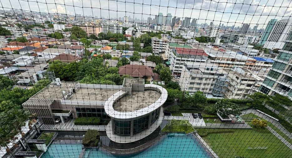 Condo en alquiler de 1 habitaciones en Huai Khwang, Bangkok