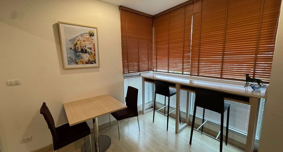 Condo en alquiler de 1 habitaciones en Huai Khwang, Bangkok
