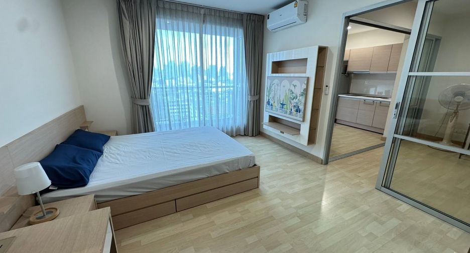 Condo en alquiler de 1 habitaciones en Huai Khwang, Bangkok