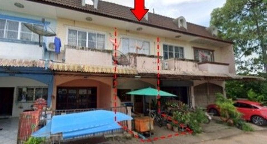 出售 2 卧室 联排别墅 在 Khiri Rat Nikhom, 素叻