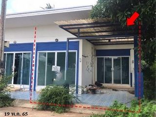 出售 2 卧室 联排别墅 在 Khiri Rat Nikhom, 素叻