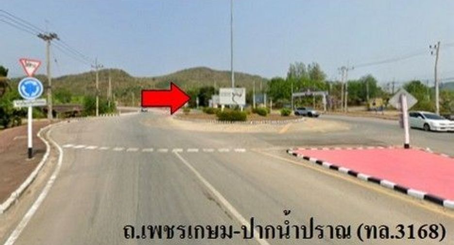 出售 2 卧室 商业空间 在 Kui Buri, 班武里府