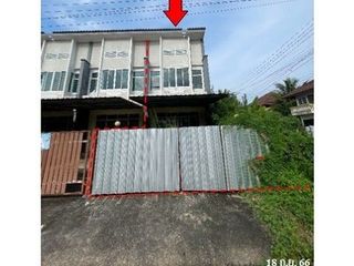 Продажа 2 спальни таунхаус в Хатъяй, Songkhla