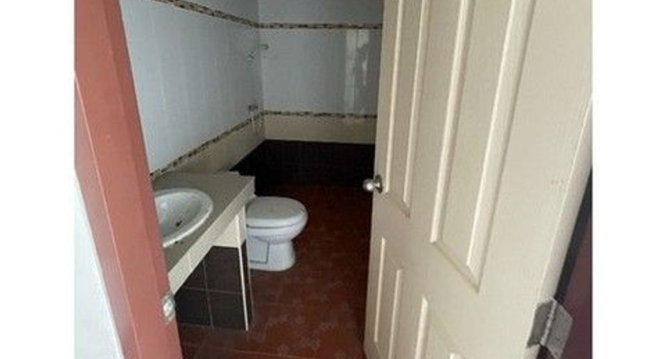For sale 2 bedrooms townhouse in Hat Yai, Songkhla