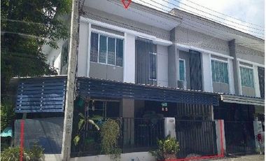 For sale 3 bedrooms townhouse in Khlong Sam Wa, Bangkok