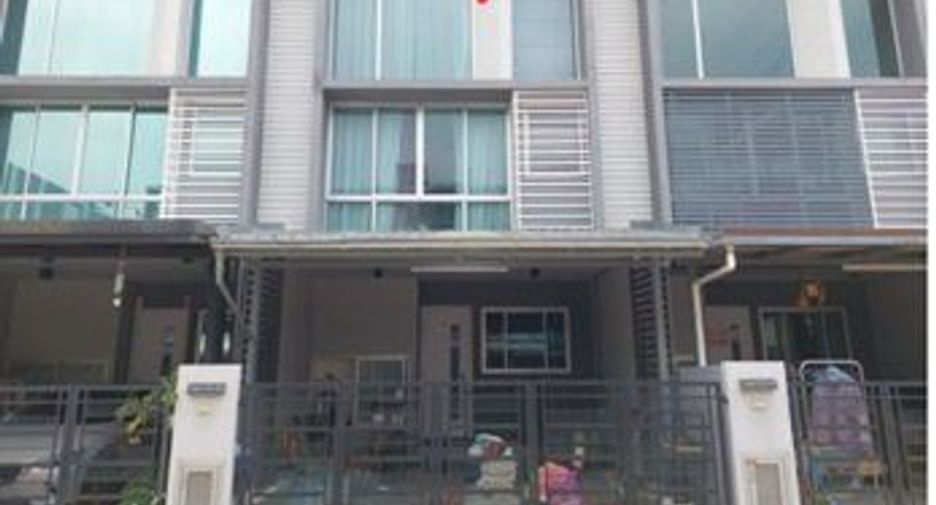 Casa adosada en venta de 1 habitaciones en Thung Khru, Bangkok