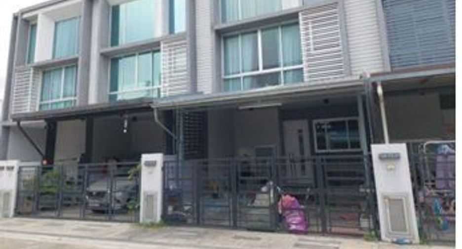 Casa adosada en venta de 1 habitaciones en Thung Khru, Bangkok