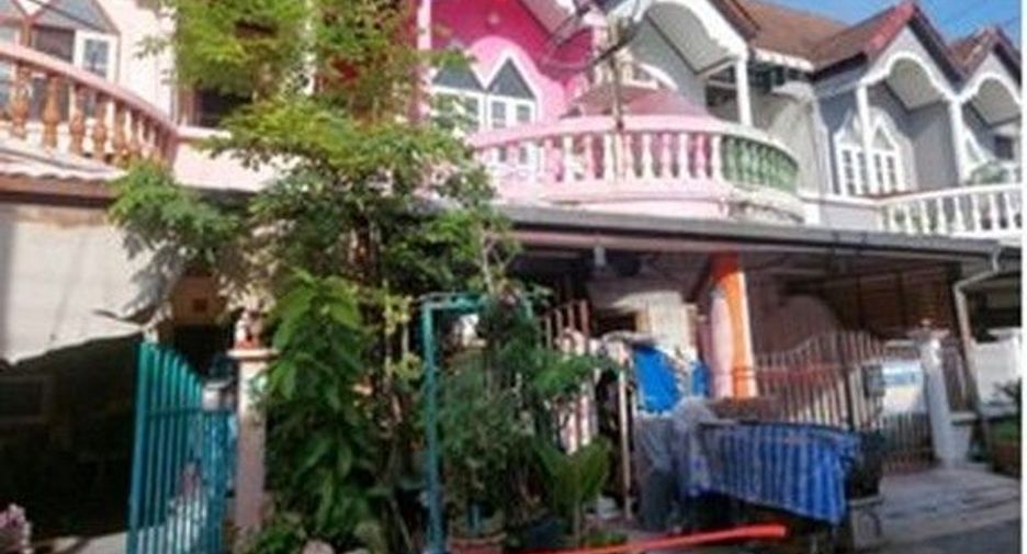 Casa adosada en venta de 2 habitaciones en Thung Khru, Bangkok