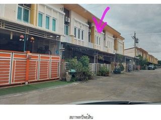 For sale 4 bedrooms townhouse in Lat Krabang, Bangkok
