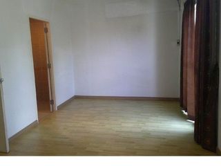 Casa adosada en venta de 3 habitaciones en Nong Chok, Bangkok