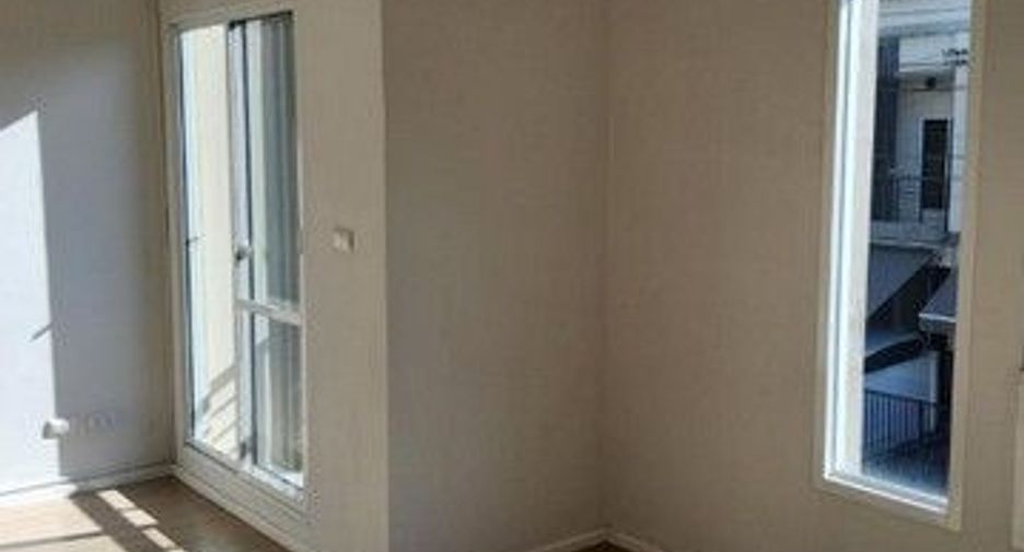 Casa adosada en venta de 3 habitaciones en Prawet, Bangkok