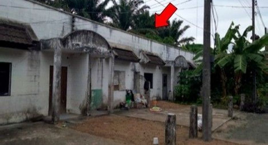 Casa adosada en venta de 1 habitaciones en Phrom Khiri, Nakhon Si Thammarat