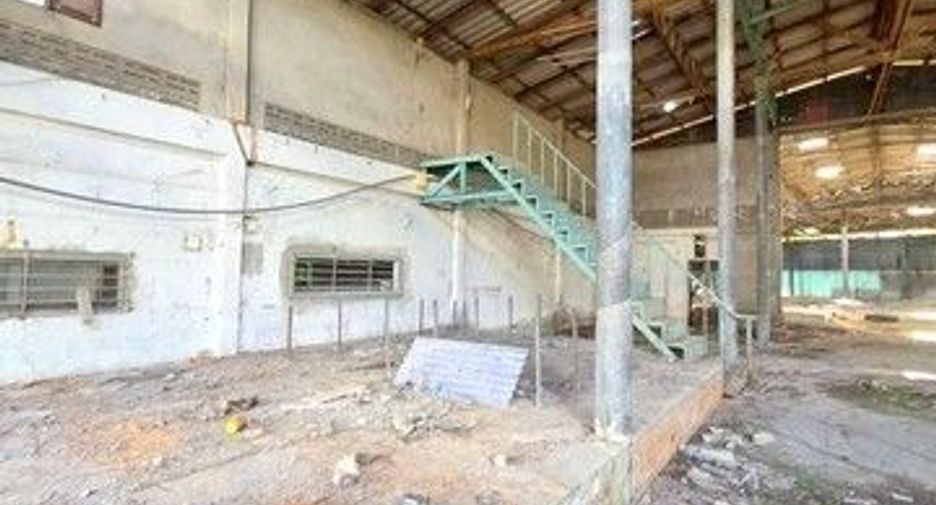 Almacén en venta de 1 habitaciones en Phrom Khiri, Nakhon Si Thammarat
