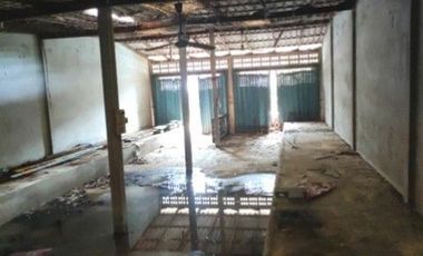 Gewerbefläche zum Kauf mit 1 Zimmer in Phrom Khiri, Nakhon Si Thammarat