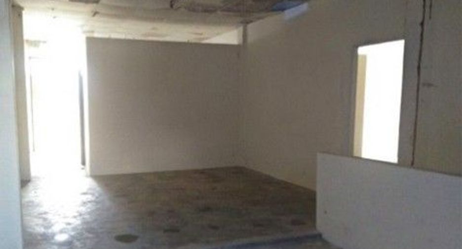 For sale 2 bedrooms retail Space in Phrom Khiri, Nakhon Si Thammarat