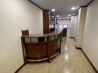 出租 1 卧室 商业空间 在 Bang Rak, 曼谷