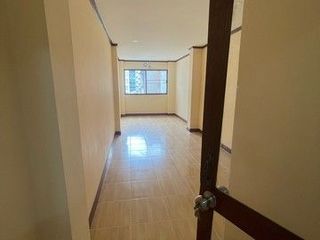 出租 1 卧室 商业空间 在 Bang Rak, 曼谷