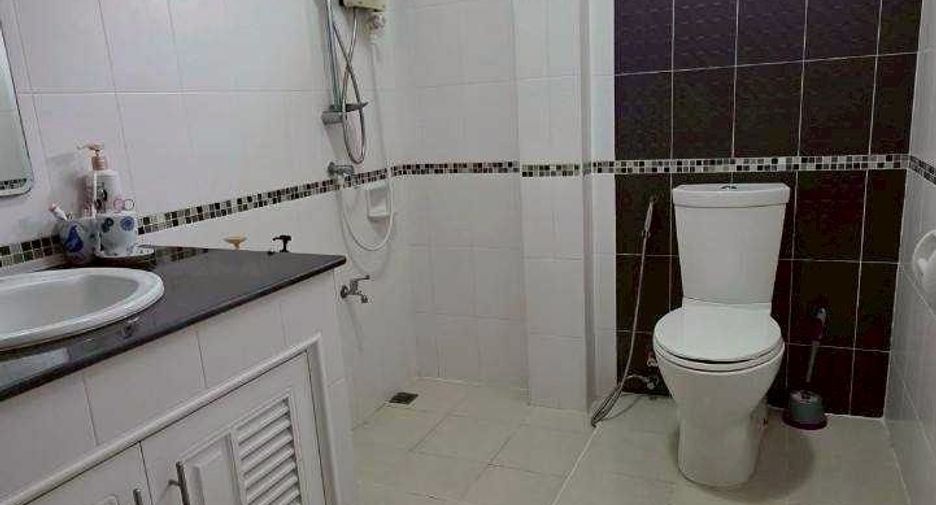 For rent 4 bedrooms house in Doi Saket, Chiang Mai
