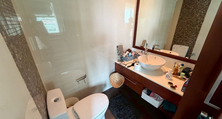For rent 4 ベッドルーム condo in Khlong Toei, Bangkok