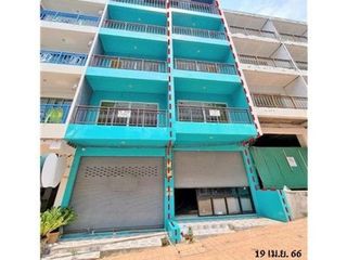 For sale 8 bedrooms retail Space in Thalang, Phuket