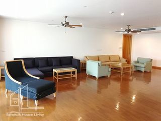 For rent 4 bedrooms condo in Khlong Toei, Bangkok