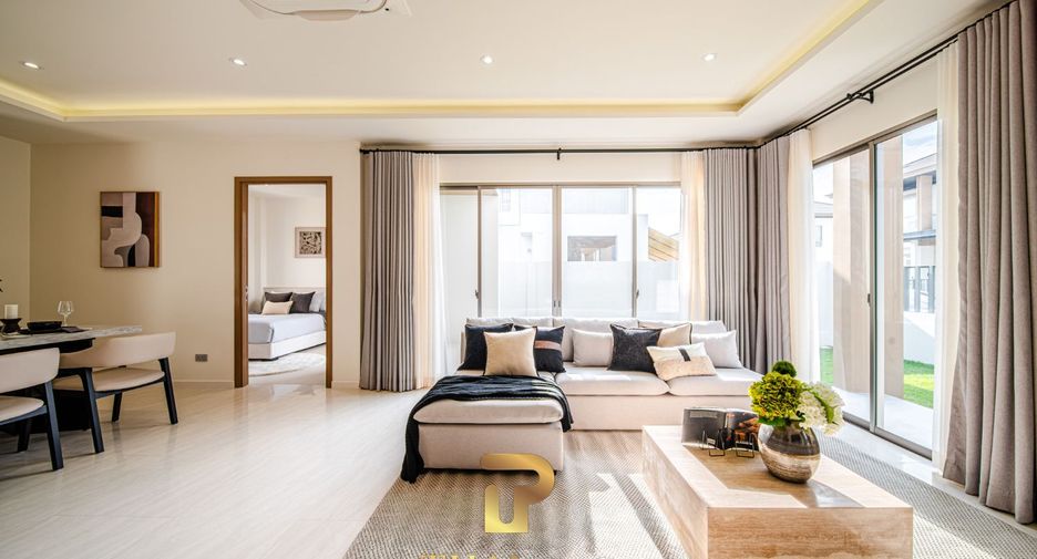 For sale 4 bedrooms house in East Pattaya, Pattaya