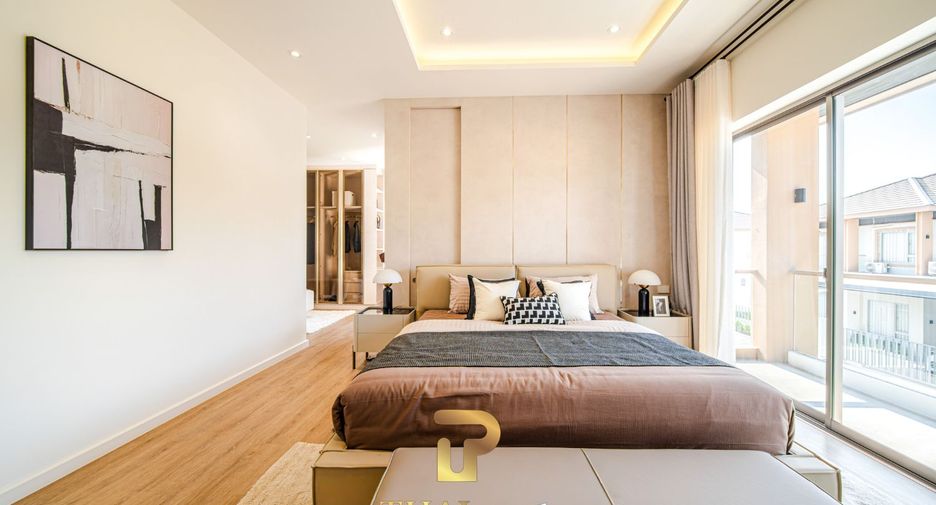 For sale 4 bedrooms house in East Pattaya, Pattaya