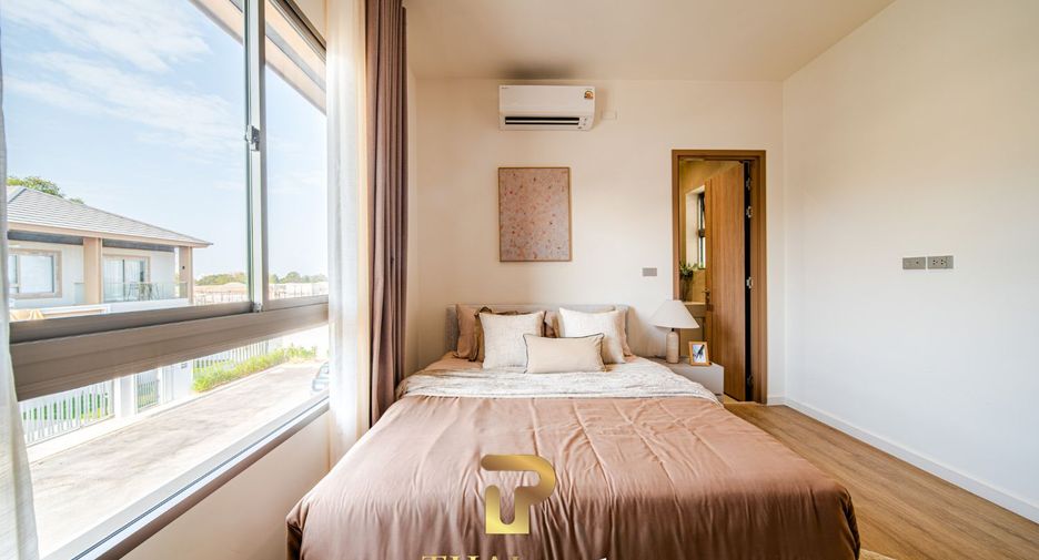 For sale 4 bedrooms house in East Pattaya, Pattaya