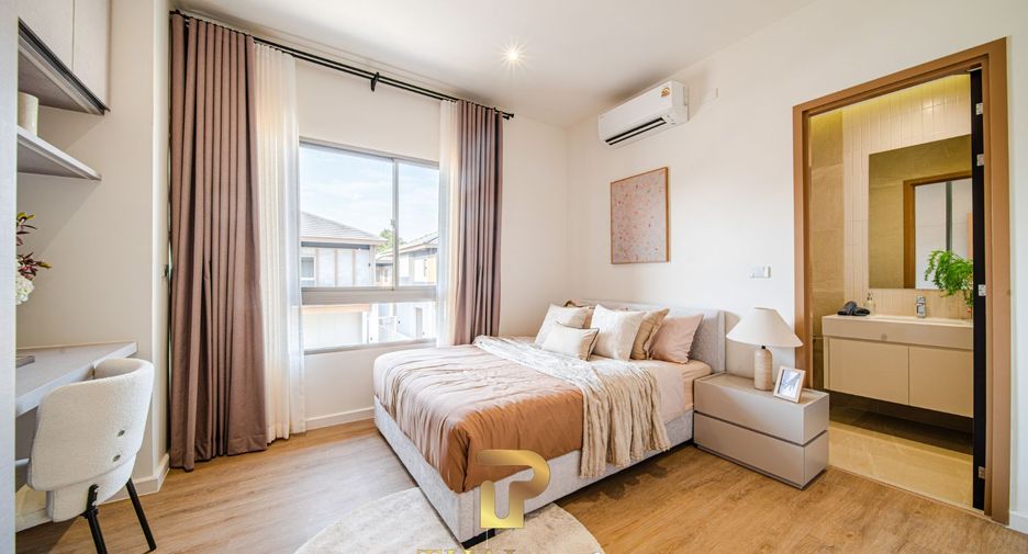 For sale 4 bedrooms house in East Pattaya, Pattaya