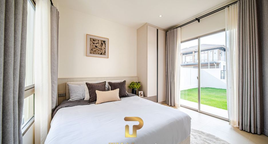 For sale 4 bedrooms house in East Pattaya, Pattaya