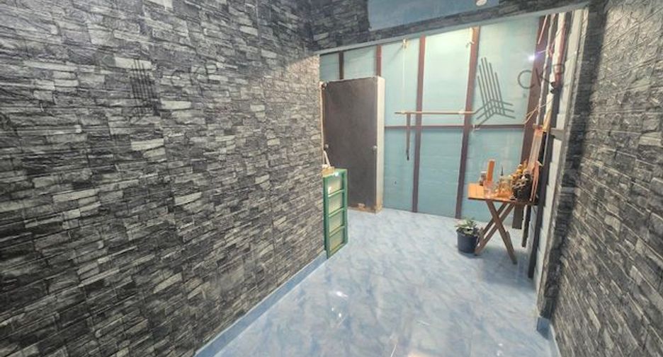 Casa adosada en venta de 3 habitaciones en Khlong Luang, Pathum Thani