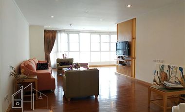 Condo en alquiler de 3 habitaciones en Khlong Toei, Bangkok