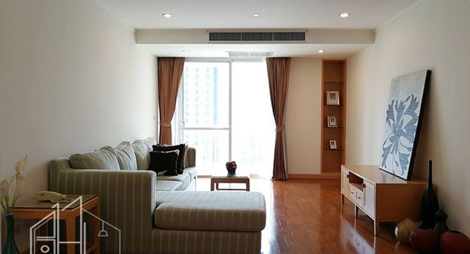 Condo en alquiler de 3 habitaciones en Khlong Toei, Bangkok