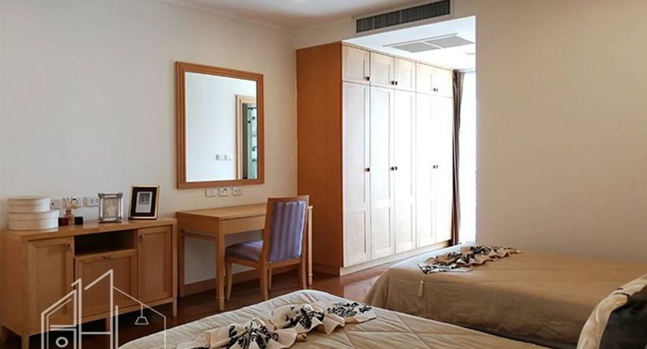 Condo en alquiler de 3 habitaciones en Khlong Toei, Bangkok