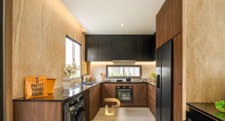 Casa en venta de 4 habitaciones en Bang Lamung, Chonburi