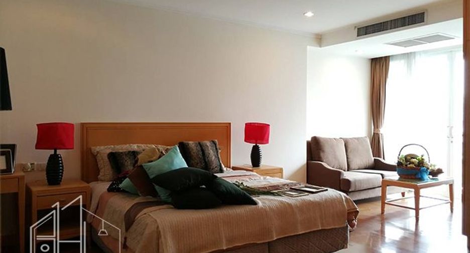 Condo en alquiler de 3 habitaciones en Khlong Toei, Bangkok