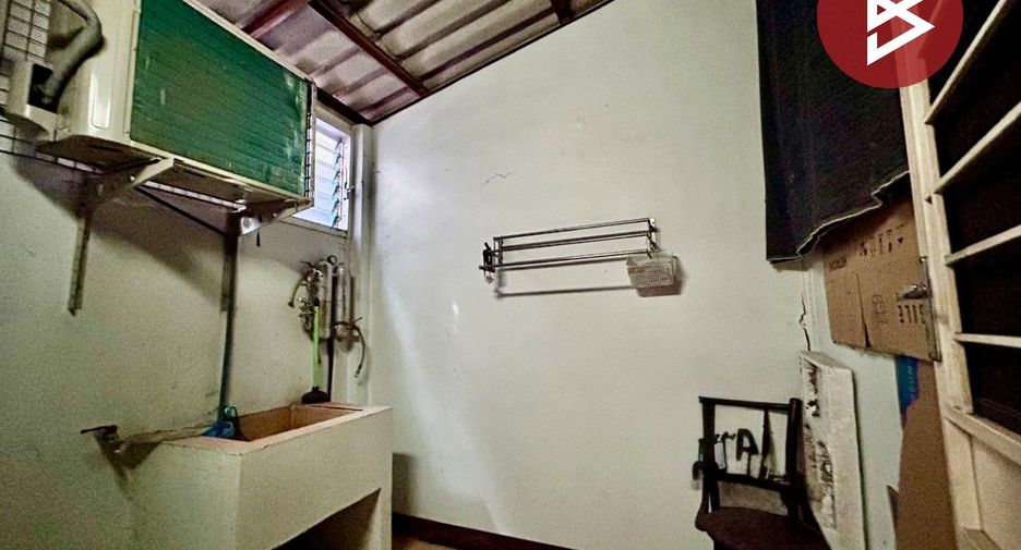Reihenhaus zum Kauf mit 2 Zimmer in Bang Kruai, Nonthaburi