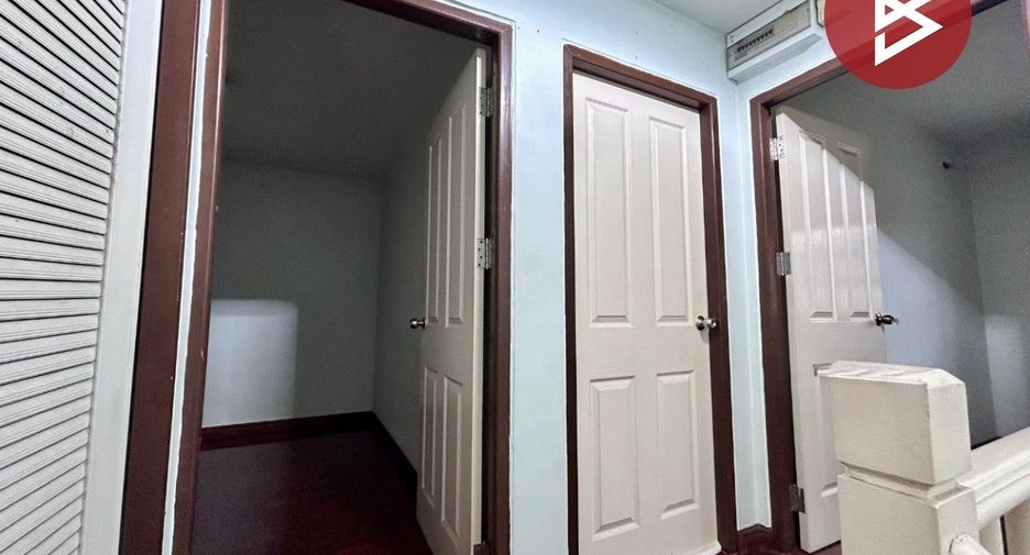 Reihenhaus zum Kauf mit 2 Zimmer in Bang Kruai, Nonthaburi