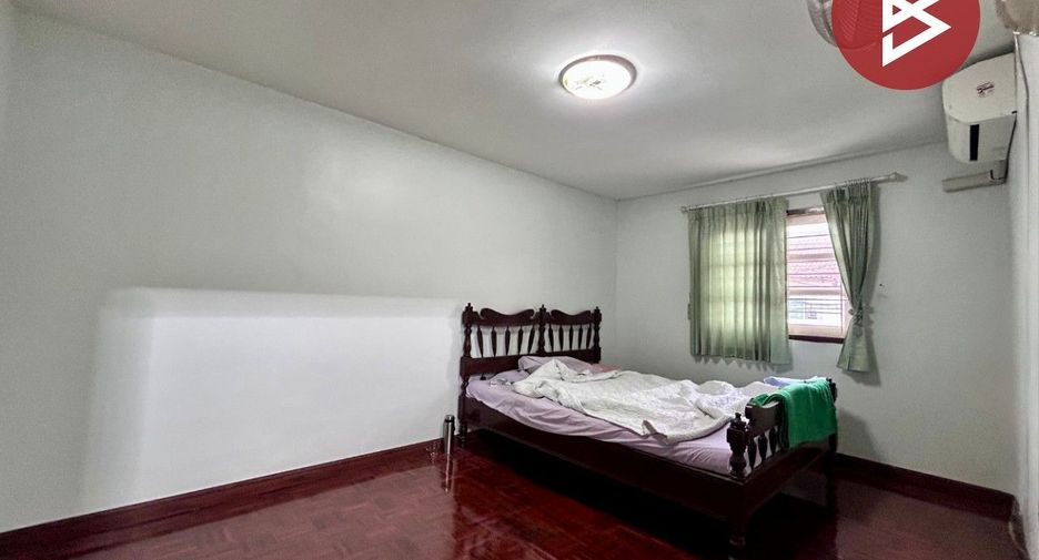 Reihenhaus zum Kauf mit 2 Zimmer in Bang Kruai, Nonthaburi